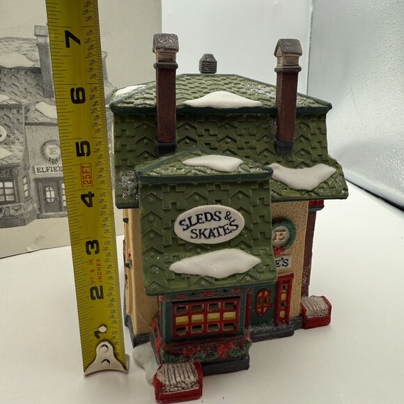 Department 56 Elfie’s Sleds & Skates North Pole Series 56251 Lighted House & Box - Picture 14 of 16